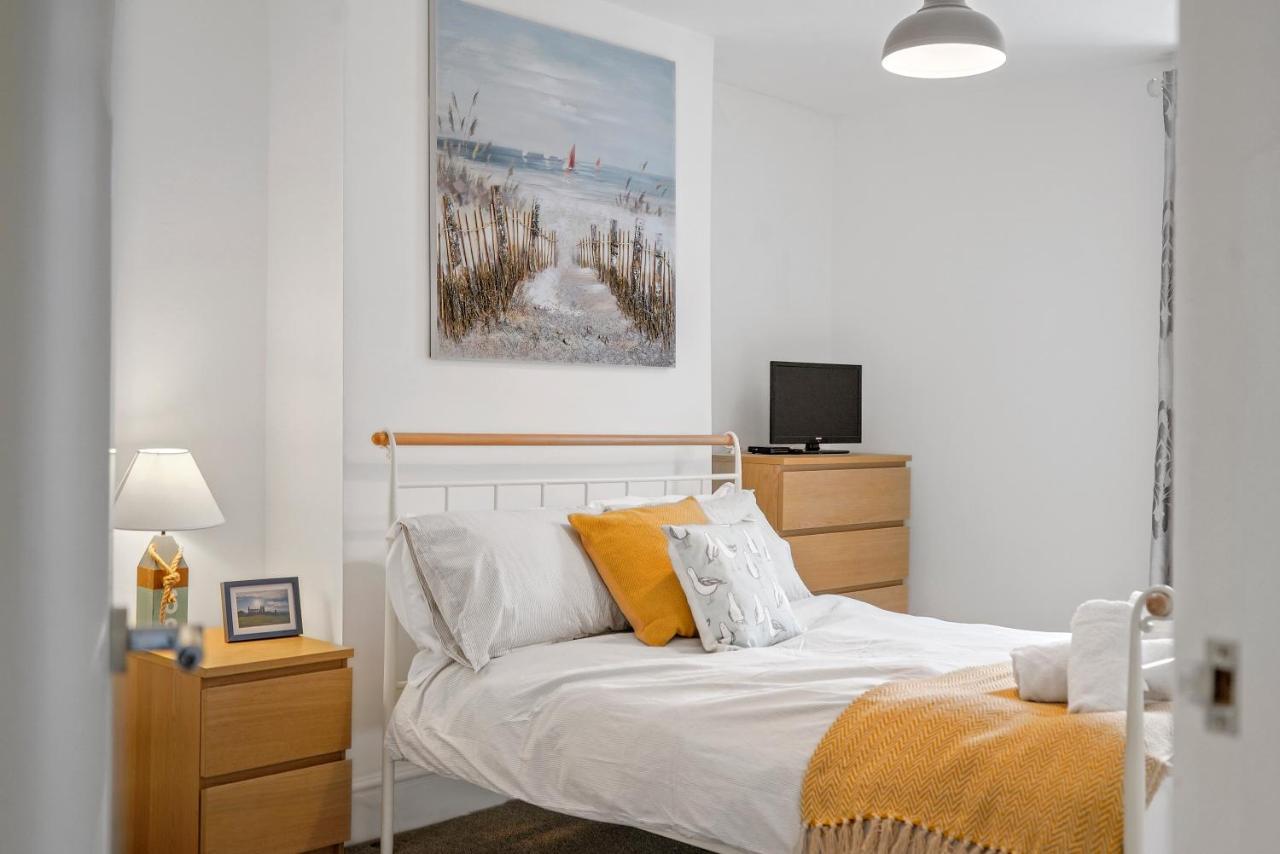 30 Percent Off! The Central Whitby Gem - 4 Bedrooms Exterior foto